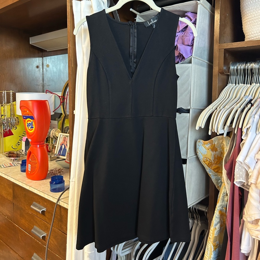 Black Lulus dress